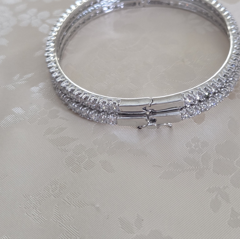 Rich Rocks Nyc Crystal Bracelets - Picture 5 of 6